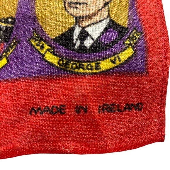 Vintage Ulster Pure Linen Tea Towel 'The British Monarchy' Made in Ireland - Picture 3 of 10